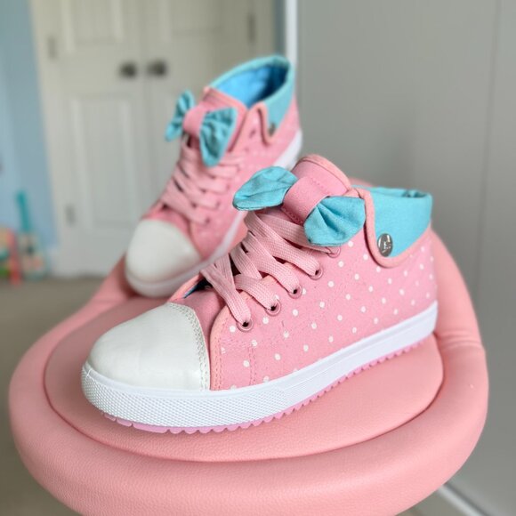 Kawaii Pastel Pink and Blue Bow Sneakers - Picture 2 of 10